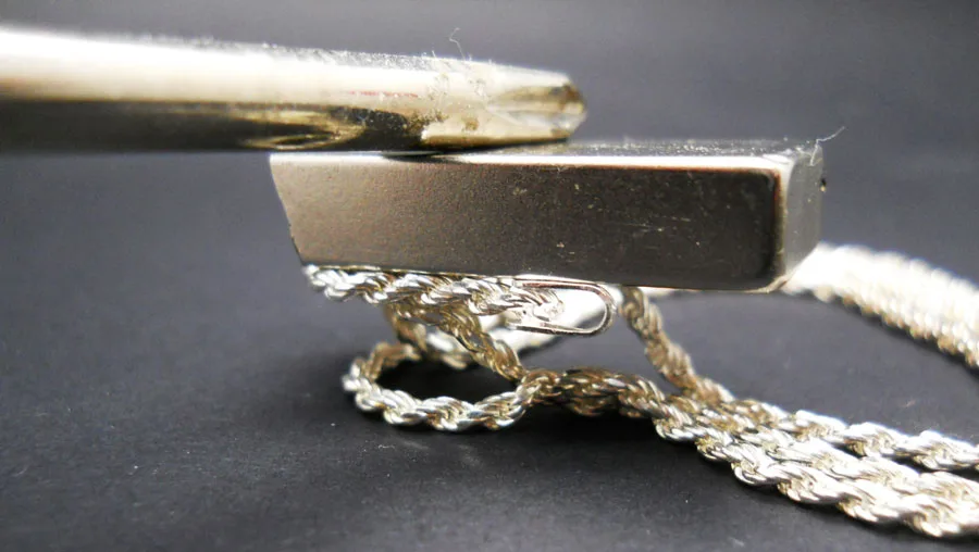 bijuterii-argint-test-magnet