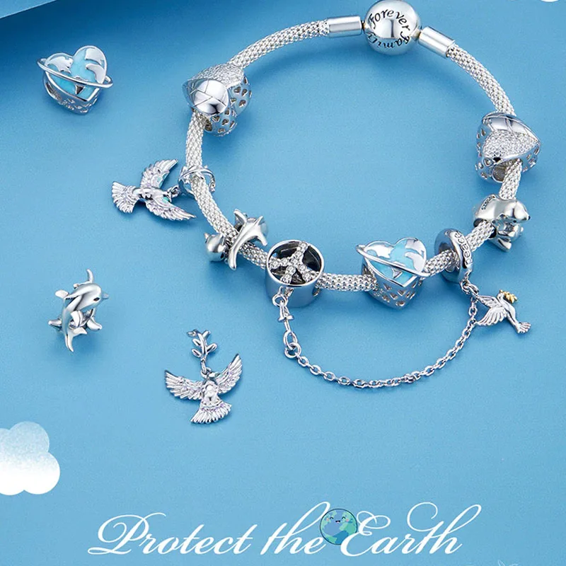 charm argint harta lumii