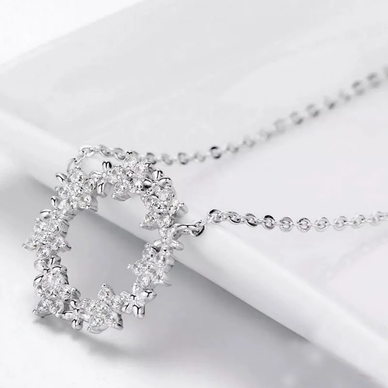 Colier din argint crystal flower rotund